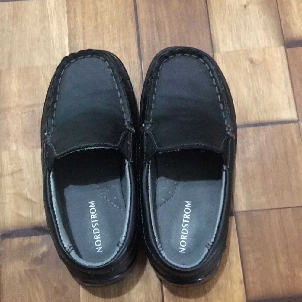 Nordstrom slip-on toddler shoes 8m